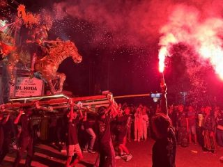 Pawai Takbir Keliling Desa Kelet Berlangsung Meriah