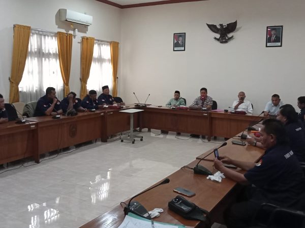 Pimpinan DPRD Pati Audiensi dengan FWP, Restui Pelantikan di Ruang Paripurna