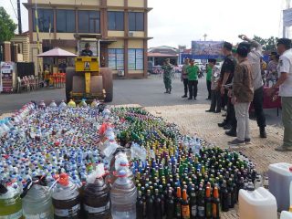 Polres Jepara Musnahkan Miras, Sapu Bersih Penyakit Masyarakat Jelang Lebaran