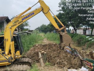 Tanggul Darurat, Langkah Cepat DPUTR Pati Perbaiki Fungsi Sungai Pasca Jebol