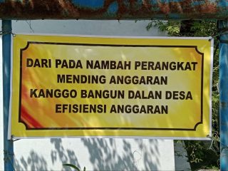 Spanduk Penolakan Perades Luar Daerah Muncul di Sumber, Kades Beri Tanggapan