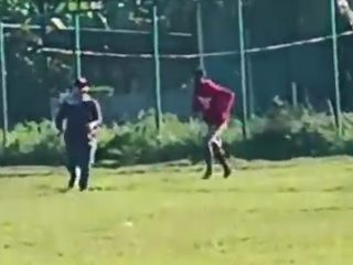 Kejar-kejar Wanita hingga Pecahkan Kaca Rumah, Pria Diduga ODGJ Resahkan Warga Alasdowo