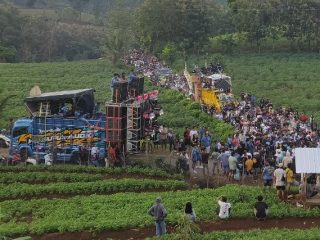 Truk Sound Horeg Hampir Terperosok di Cabak, Polisi: Tidak Ada Korban Jiwa