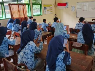 Kuatkan Pendidikan Karakter Siswa, SMPN 1 Jaken Ciptakan Aplikasi SEPAKAT