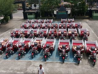 Puluhan Unit Kendaraan Roda Tiga Diserahkan pada Belasan Desa di Rembang