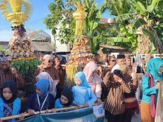 Mengupas Makna di Balik Festival Kupat Kadilangu Trangkil