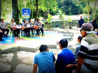 Bangun Kesadaran Tertib Lalu Lintas, Polantas Menyapa Hadir di Trenggalek