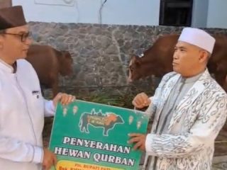 Chandra Sampaikan Pesan Toleransi dan Doakan Jamaah Haji Asal Pati Usai Sholat Ied