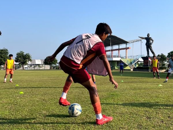 Pesepak Bola Muda Tanah Air Berebut Tiket Safin Pati Sports School