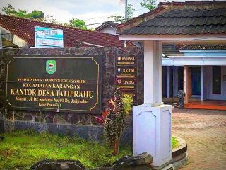 Kades Jatiprahu Bantah Keterlibatan Dugaan Kasus Penipuan Oknum Perangkatnya
