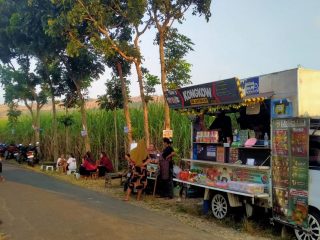Nongkrong di Kafe Keliling Kedumulyo, Bonus Pemandangan Indah Kendeng