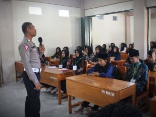 Jelang Akhir Liburan, Satlantas Trenggalek Giat Sosialisasi Interaktif ke Sekolah