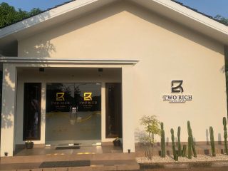 Lebih dari Sekadar Menginap, Two Rich Hotel Bandengan Hadirkan Wajah Baru 