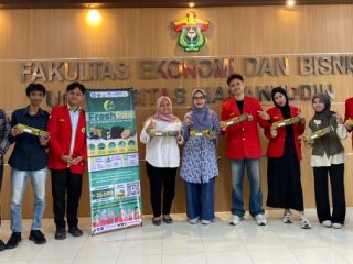Tim PKM-K Unhas Luncurkan FreshPax, Inovasi Lembaran Kertas Aktif Penyerap Etilen Berbahan Kulit Jeruk Pomelo
