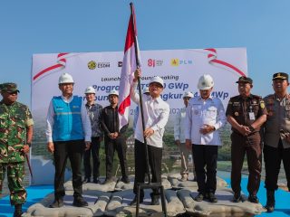 Investasi Rp1,6 Triliun, PLTS Terapung Gajah Mungkur Ditargetkan Beroperasi 2027