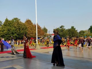 Momen Kemerdekaan, Para Pelajar Pati Tampilkan Kreasi Tarian Tradisional secara Massal