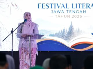 Bunda Literasi Minta Pemprov Sediakan Buku Bacaan di Bus Trans Jateng