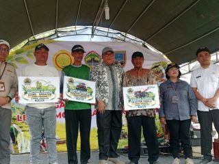 Pemkab Rembang Dukung Metode PM-ASS, Petani Diberi Bantuan Alsintan
