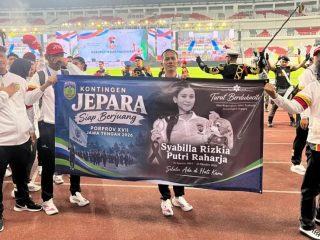 Bawa Spanduk Duka di Defile Porprov XVII Jateng, Kontingen Jepara Beri Penghormatan Terakhir untuk Syabilla